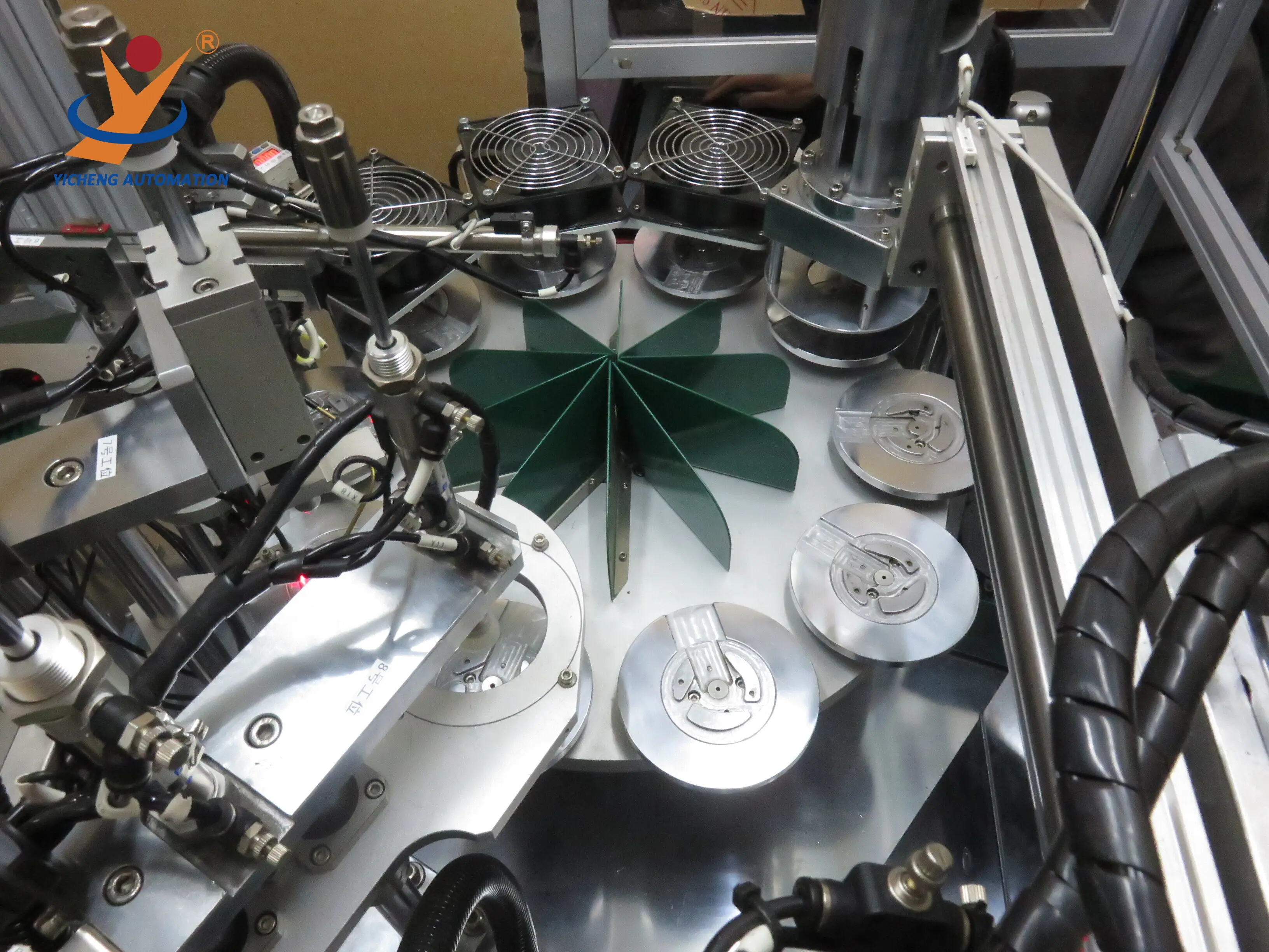 Automated Assembly Machines - - Yicheng-1 7
