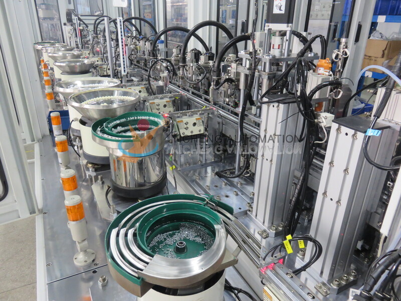 Línea de montaje de cajas de engranajes robóticas industriales personalizadas con soluciones de automatización 5