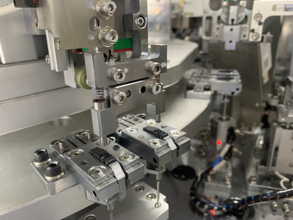 Customized Automatic Assembly Machine for Micro Switch with Rubber Cup ...