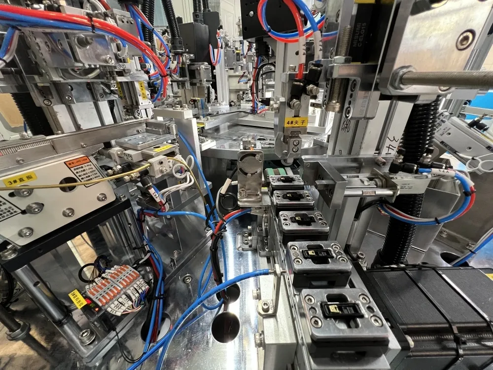 Assembly Line Equipment - - Yicheng 4