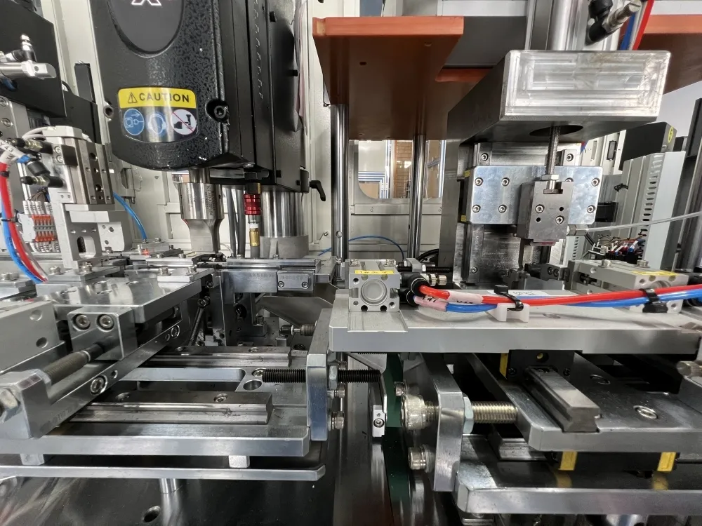 Assembly Line Equipment - - Yicheng 7