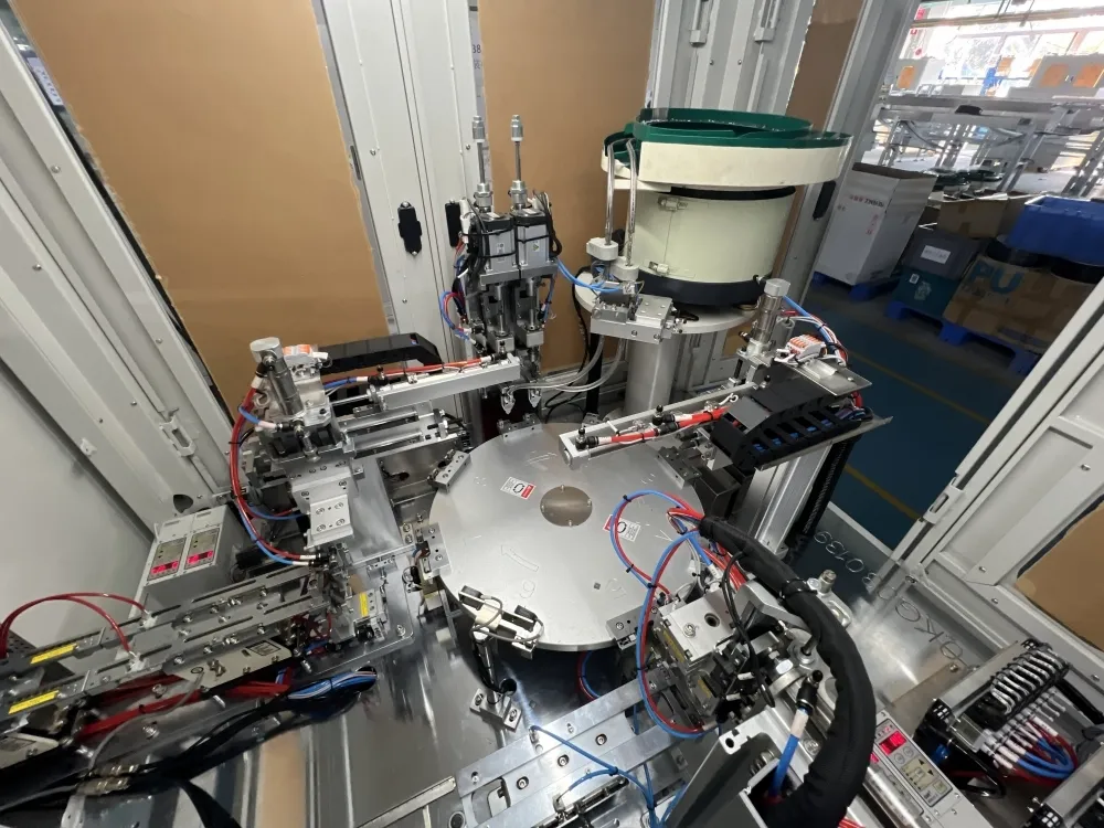 Auto Screw Machine by Yicheng 5