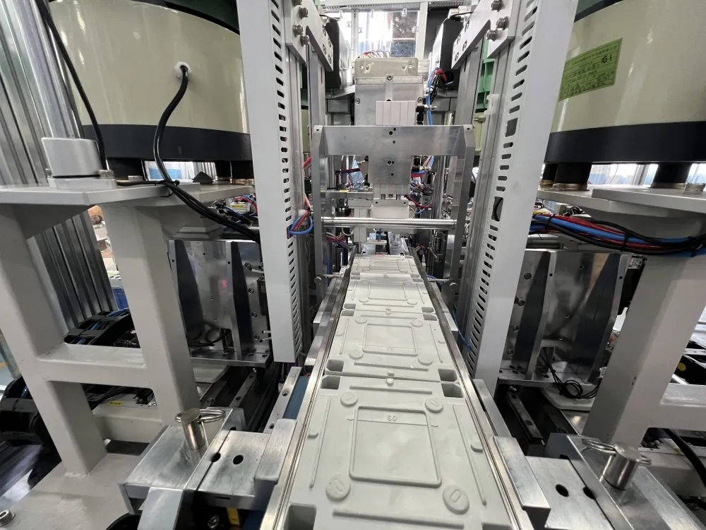 Junction Box Assembly Machine - - Yicheng 7