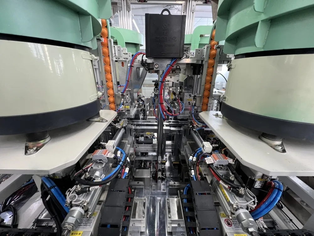 Junction Box Assembly Machine - - Yicheng 5