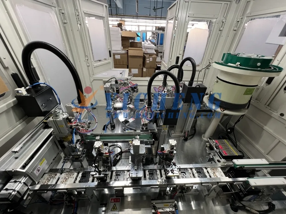 Automatic Electronic Components Assembly Machine by Yicheng 3