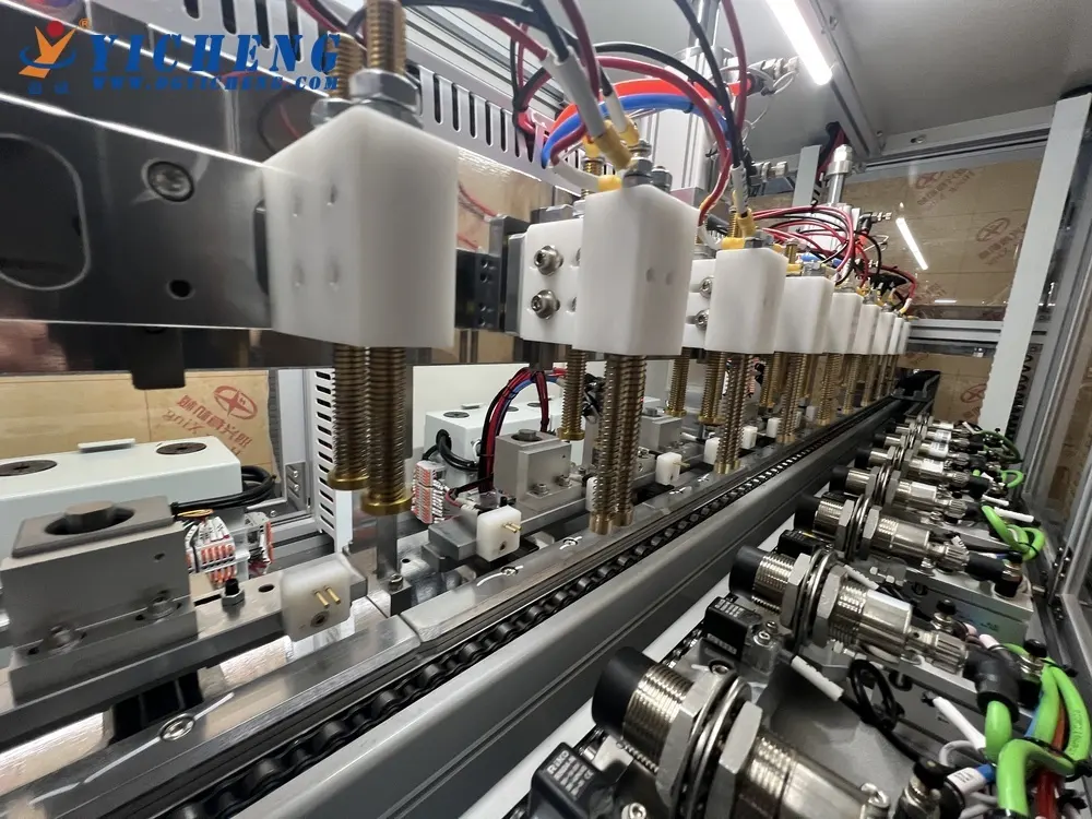 Automatic Assembly Machine - - Yicheng 5