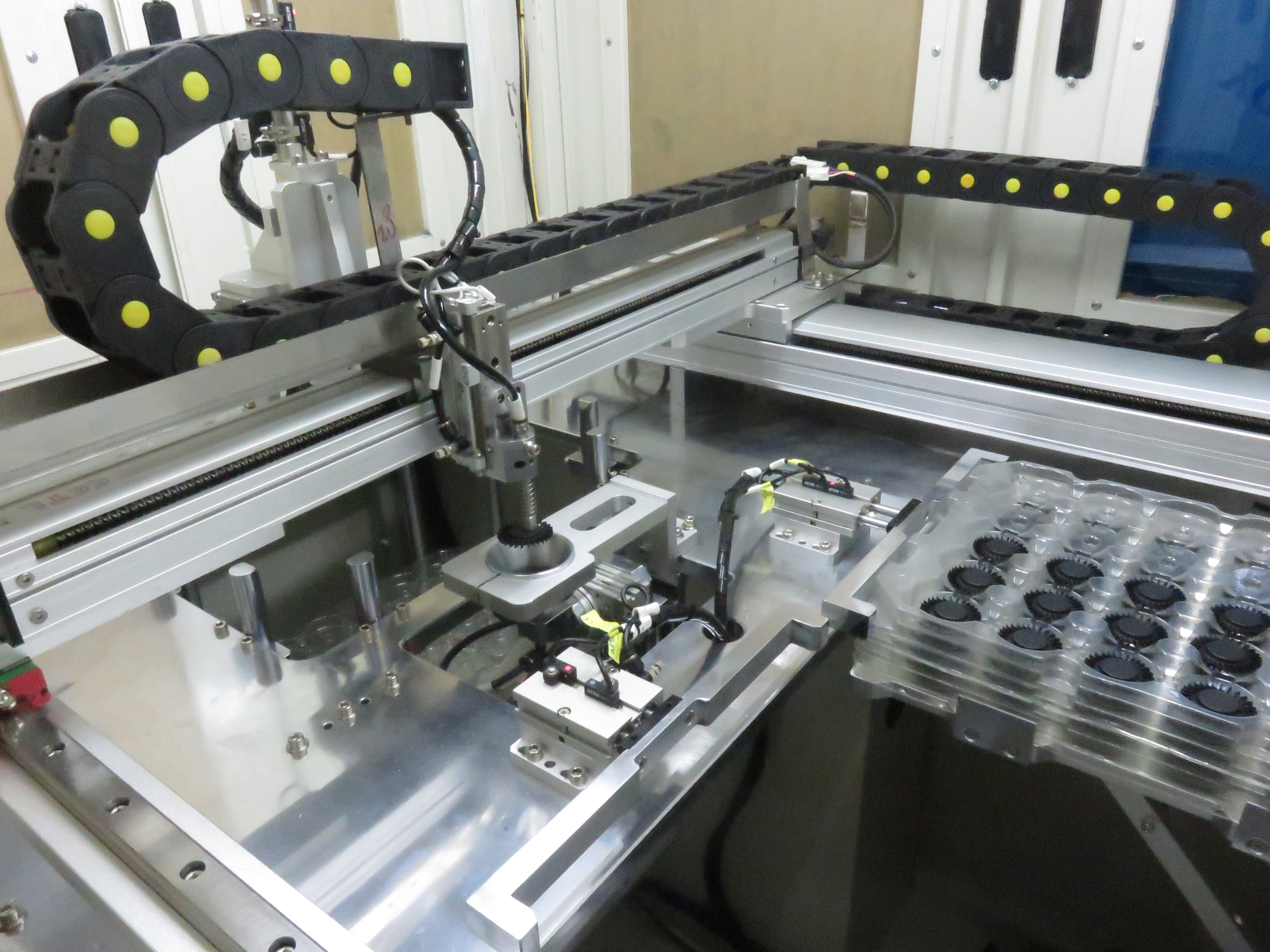 Automatic Cooling Fan Magnetizing Assembly Machine 5