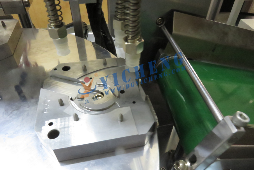 Semi-automation Cooling Fan Frame Ultrasonic Heat-Melt Assembly Machine 6