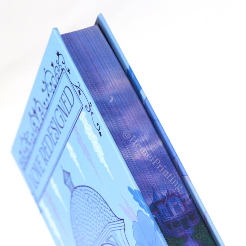 كتاب فاخر بغلاف مقوى، إصدار خاص، مطبوع بحواف زرقاء منقوشة. 4