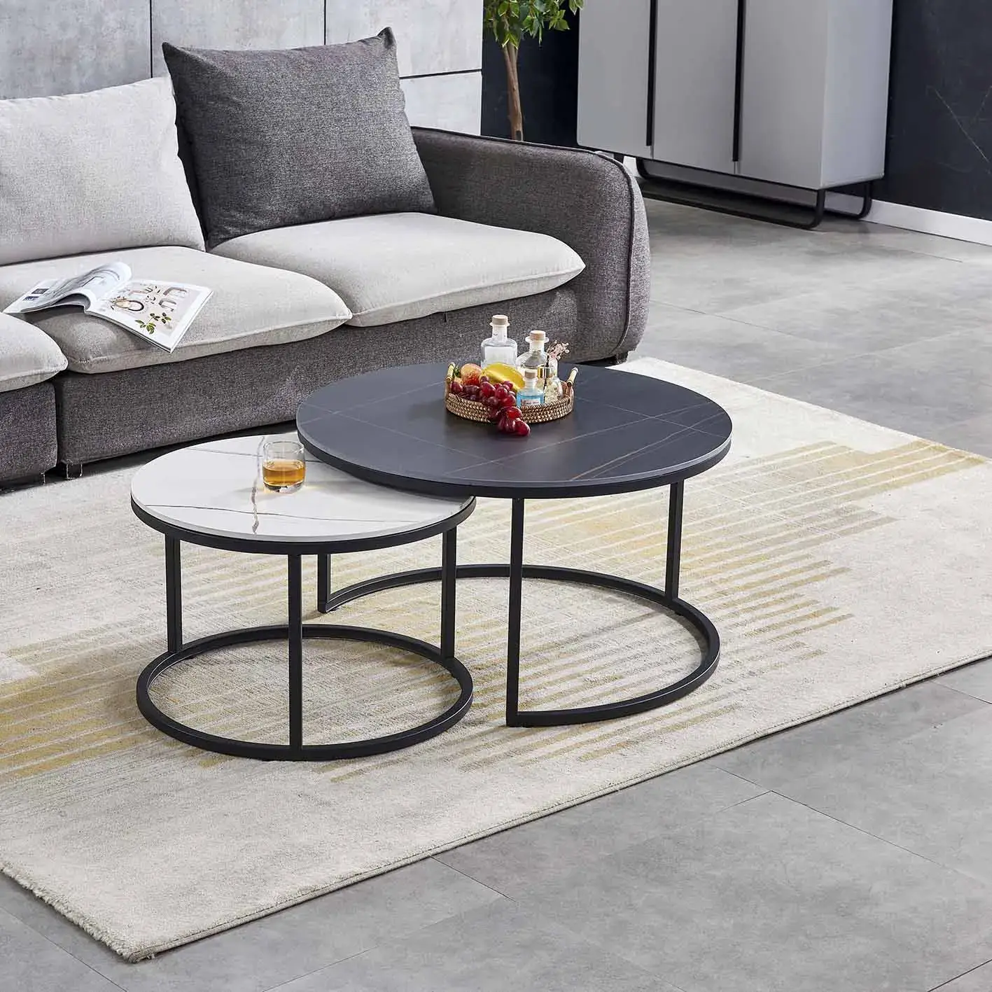 10 Stylish Round Coffee Table Designs For Your Living Room 1