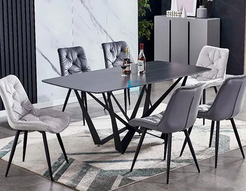 Luxurious Green Velvet Chair Adds Elegance To Any Space 1