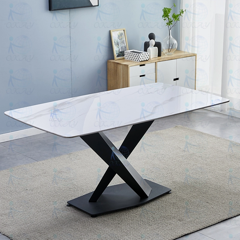 Table à manger tendance et atmosphérique - style moderne 1