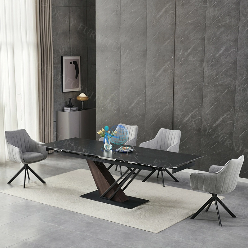 Mesa Artesanal da OKAY Furniture | Superfície de Porcelana Sob Medida em Base Escultural de MDF e Metal 1