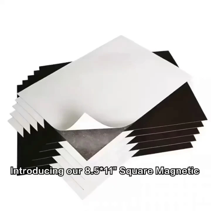 Hoja magnética personalizable fácil de cortar y moldear.