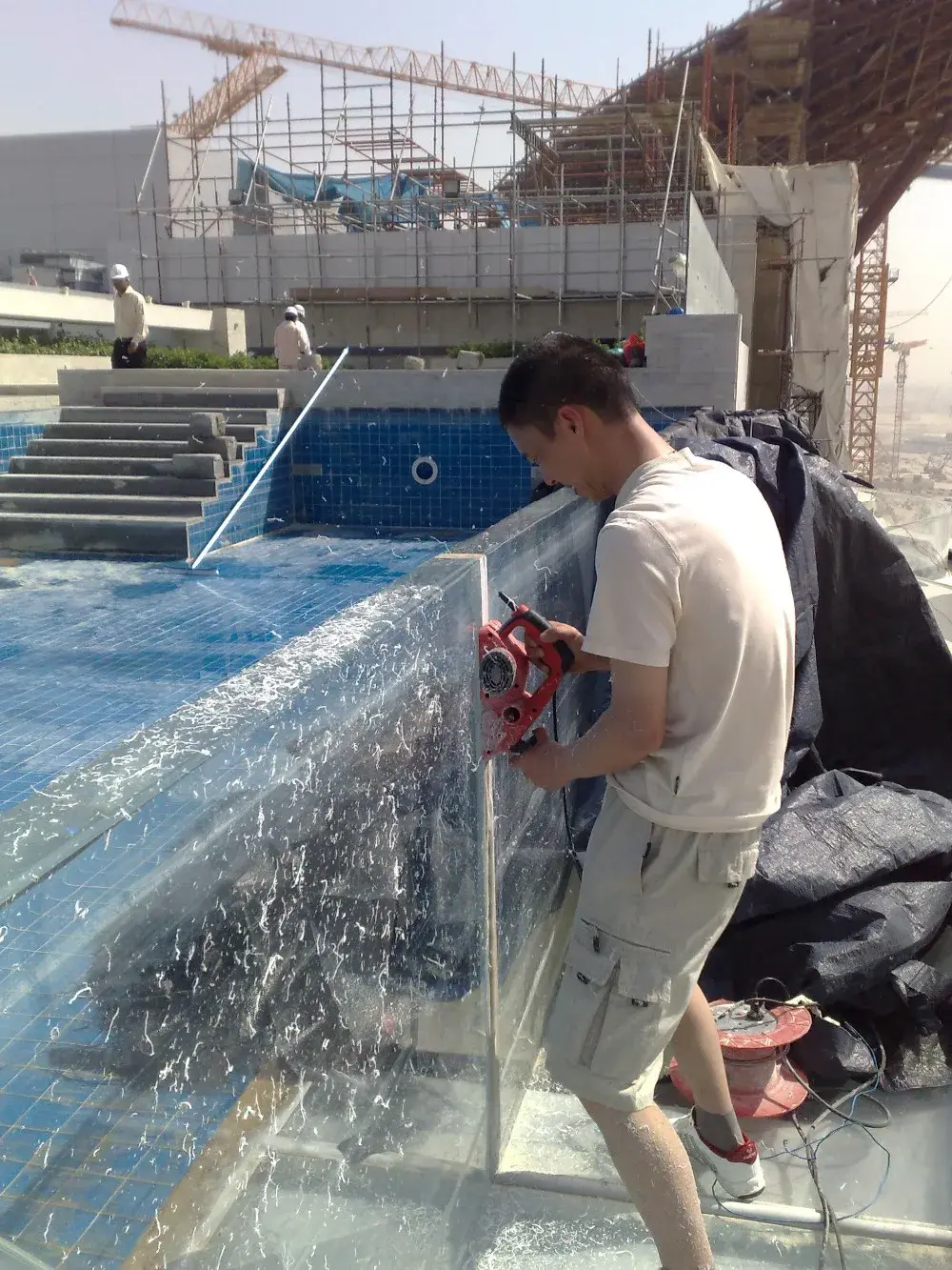 Custom Plexiglass Swimming Pool Company 6