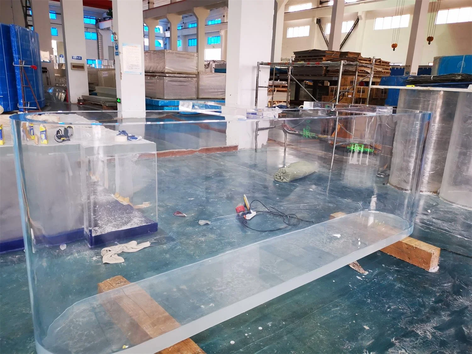 Custom Made Acrylic Aquariums Irregular Aquarium Acrylic Tank Accessories 7