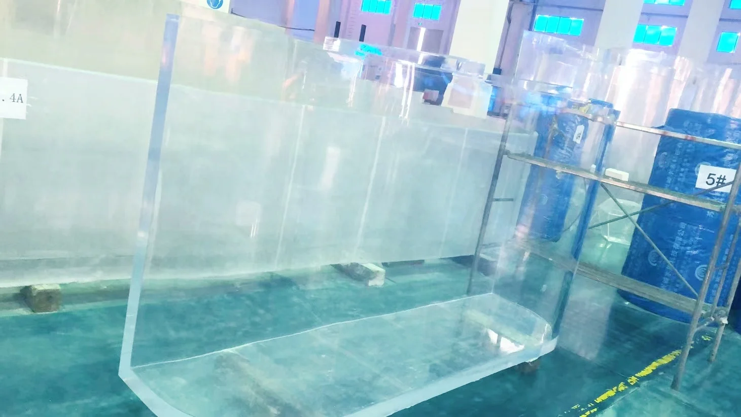 Custom Made Acrylic Aquariums Irregular Aquarium Acrylic Tank Accessories 4