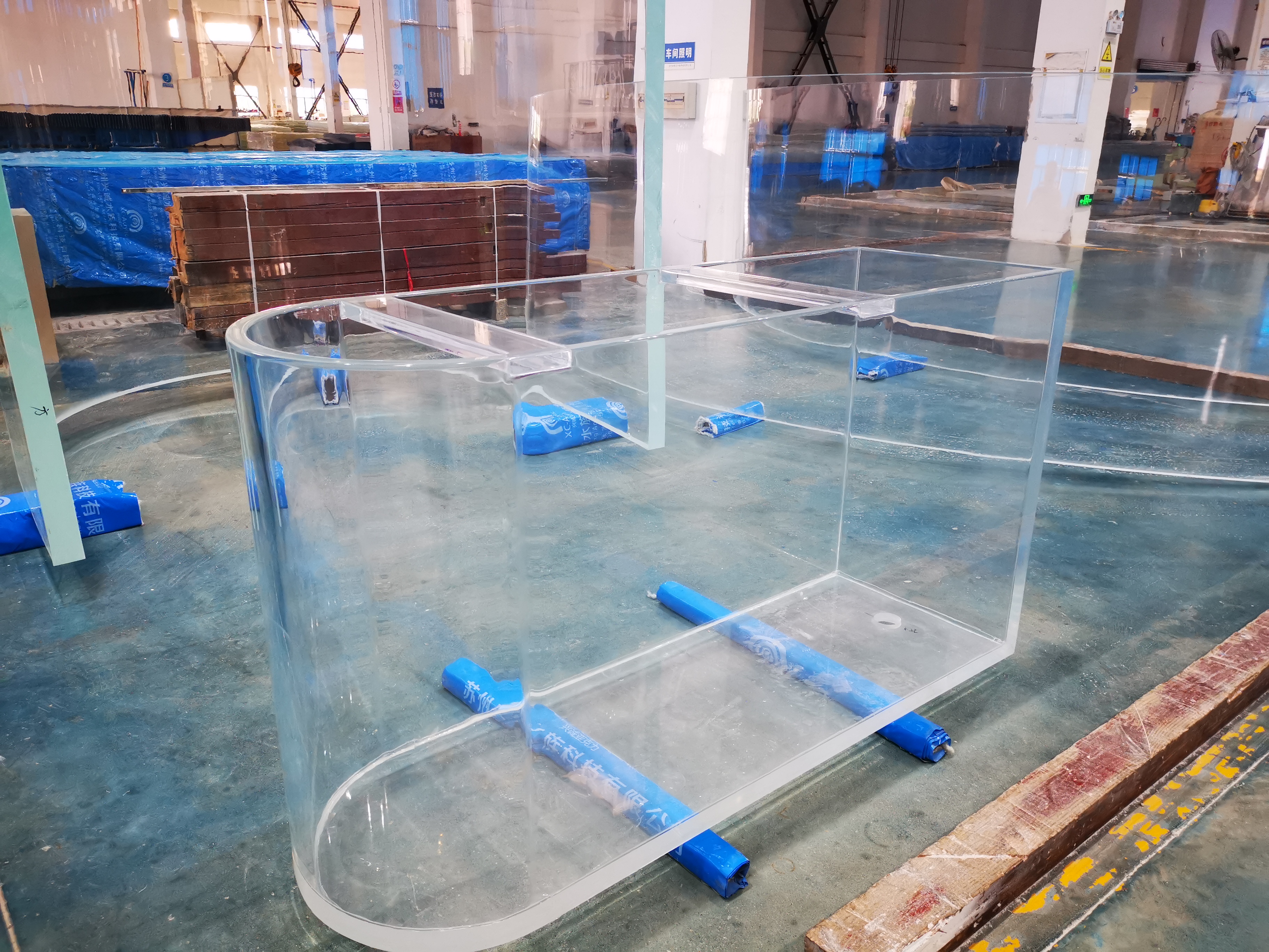 2025 acrylic aquarium fish tank 7