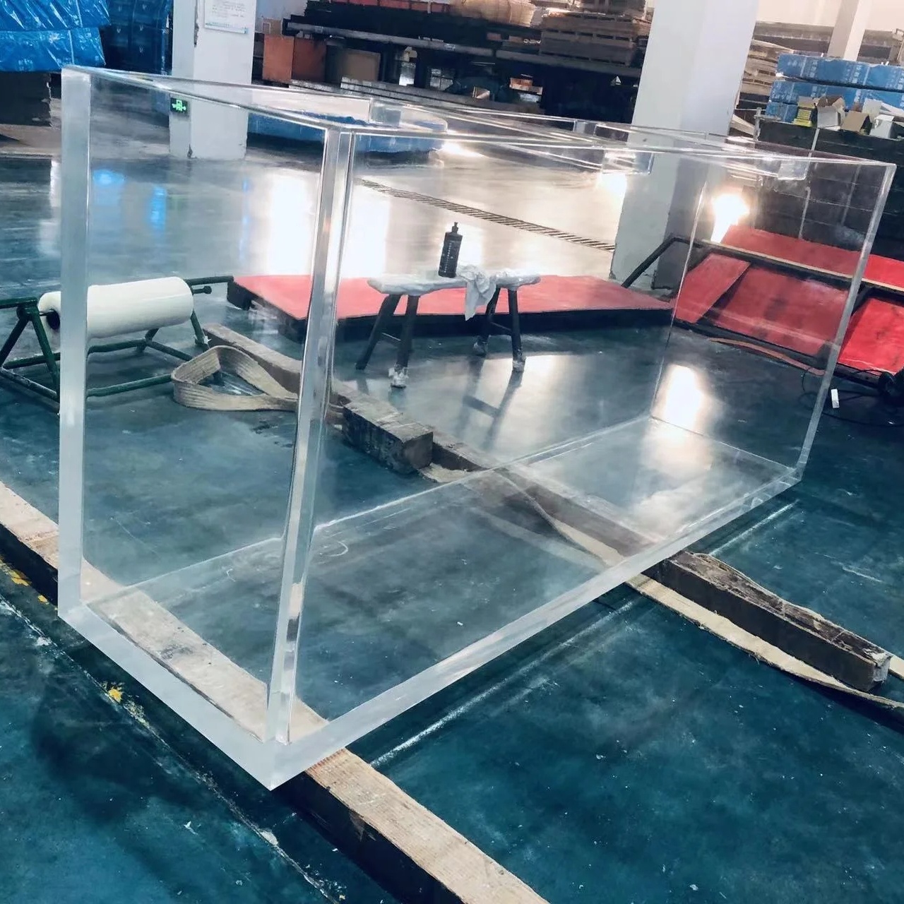 Bể cá acrylic trong suốt hình vuông chất lượng cao 7