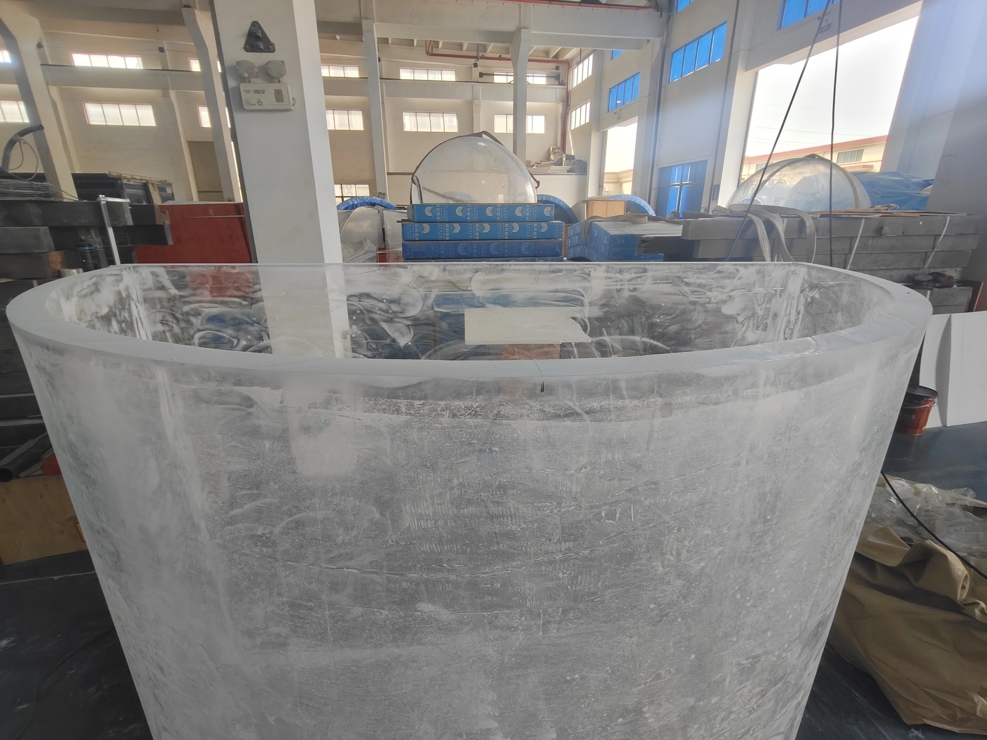 2025 Customized shape acrylic fish tank 1