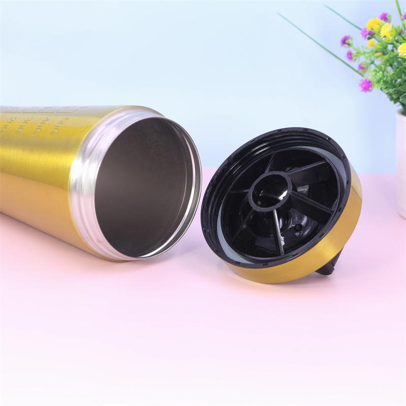 Shaker per proteine ​​in acciaio inox da 500 ml | Shaker da palestra in metallo SS304 a doppia parete con coperchio in PP per miscelare proteine ​​in polvere 11
