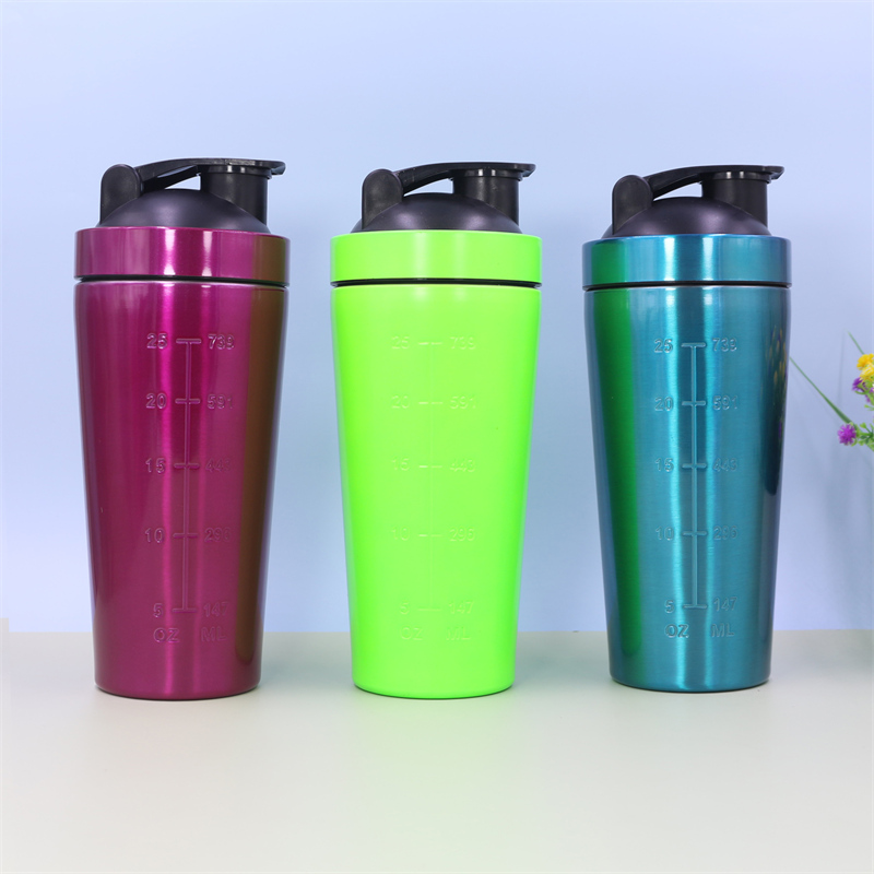 Shaker per proteine ​​da 750 ml in acciaio inox SS304 | Shaker in metallo con coperchio a scatto in PP per frullati proteici (vendita all'ingrosso) 4
