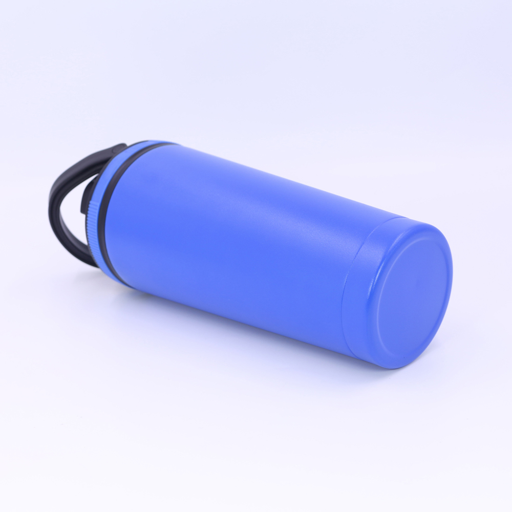 Nuovo shaker per proteine ​​a doppia parete in acciaio inossidabile dal design innovativo. 17
