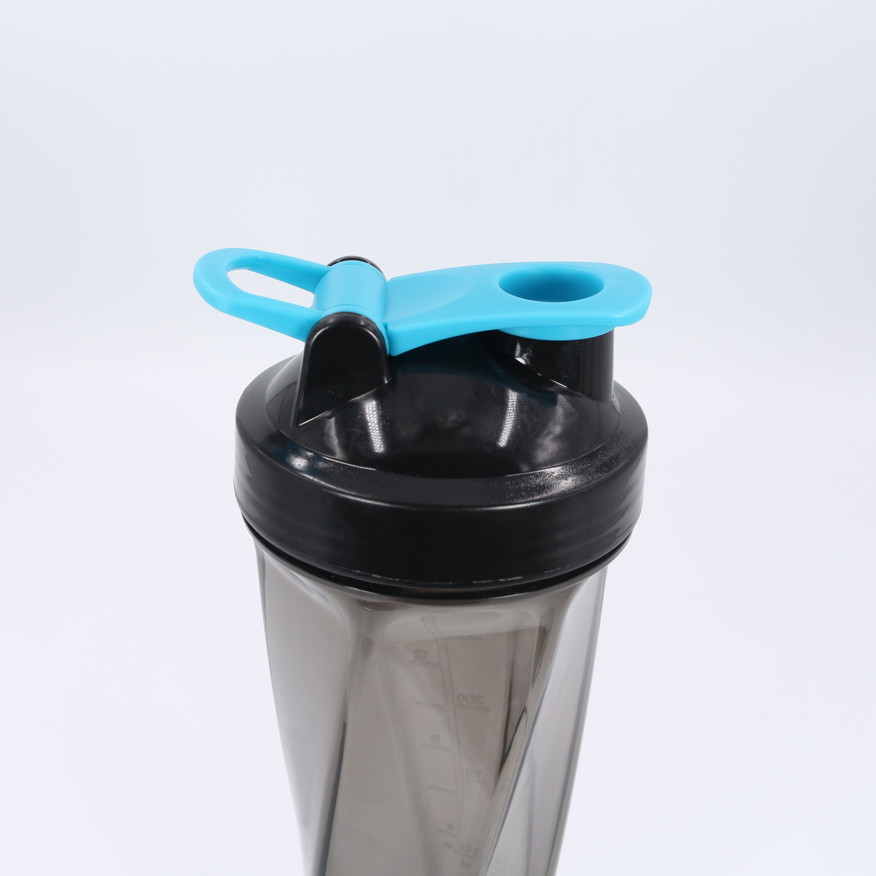 700-ml-Tritan-PP-Proteinshaker im neuen Design mit Edelstahl-Mixkugel | Shakerbecher mit individuellem Logo für Fitnessstudios und Proteinpulver 10