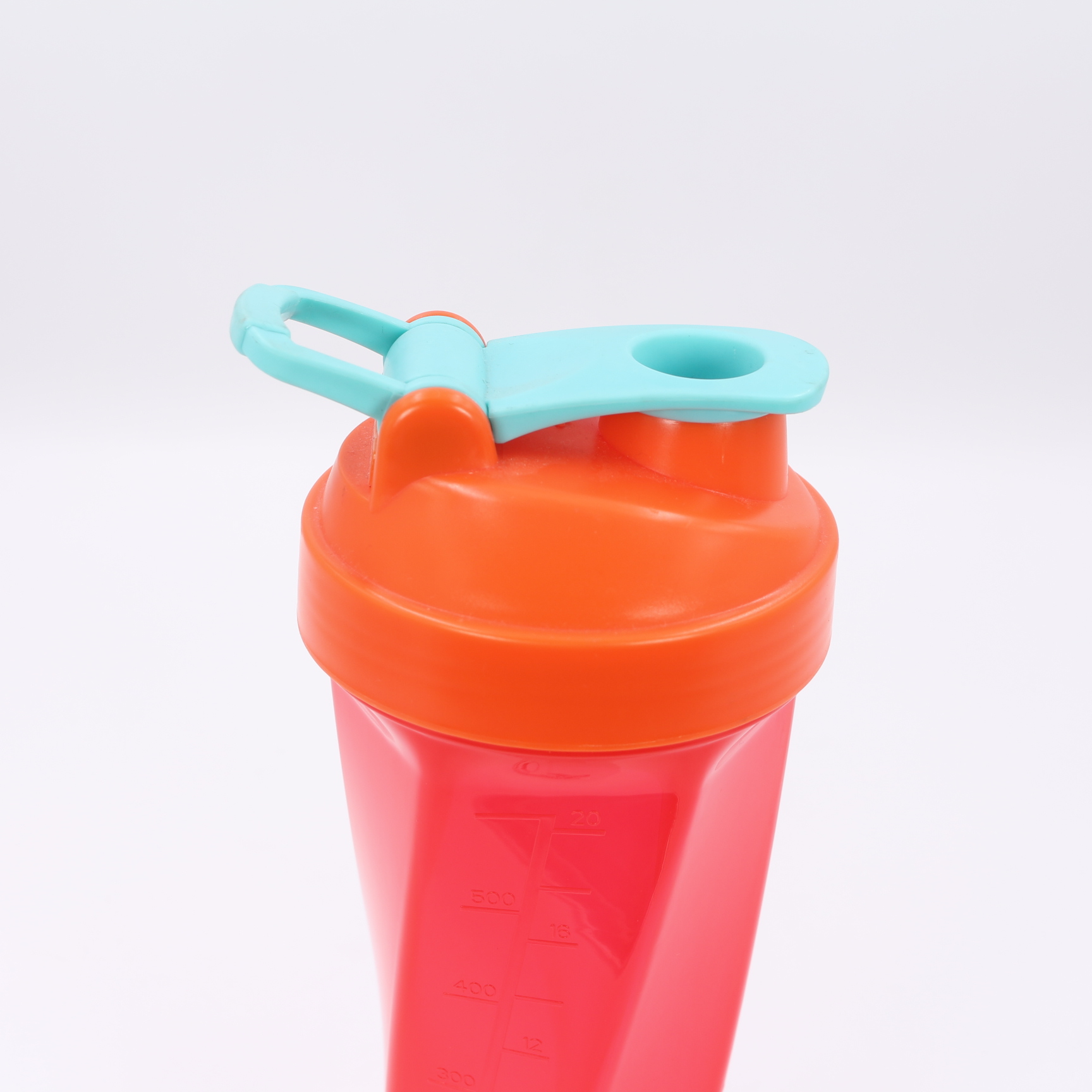 Nuovo shaker per proteine ​​geometrico da 700 ml con sfera miscelatrice in acciaio inox | Shaker personalizzato in Tritan e PP per palestra, vendita all'ingrosso 19