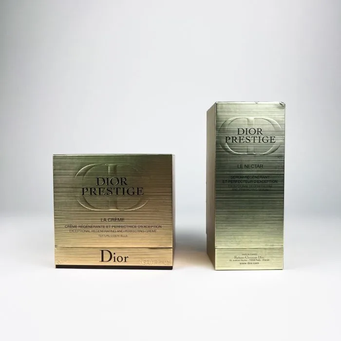 Caja de papel rígida de lápiz labial con diseño de logotipo de embalaje cosmético personalizado 1