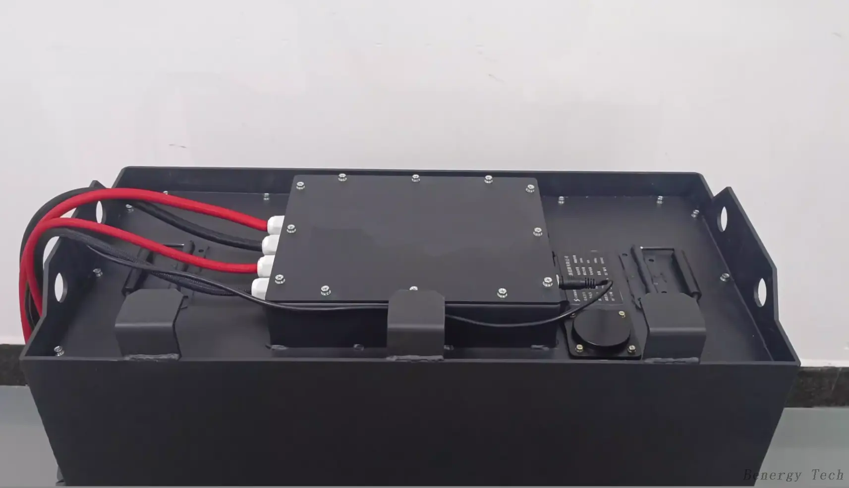 Best Lithium Ion Battery Company 32.56*19.13*24.6 - - Benergy 5
