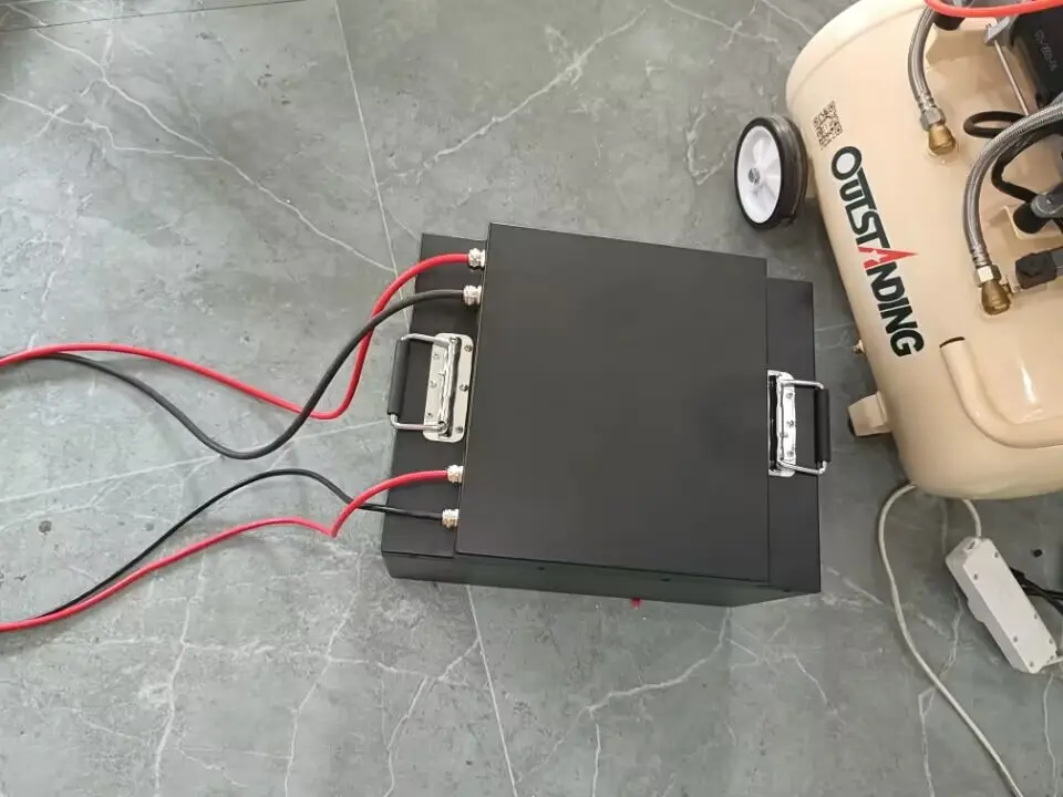 Оптовый литий-ионный аккумулятор производства Benergy 100AH 4