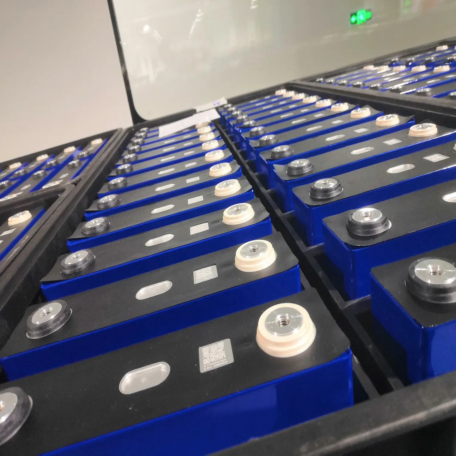 Leading Lithium Battery Manufacturer 2300g±150g by Benergy 4
