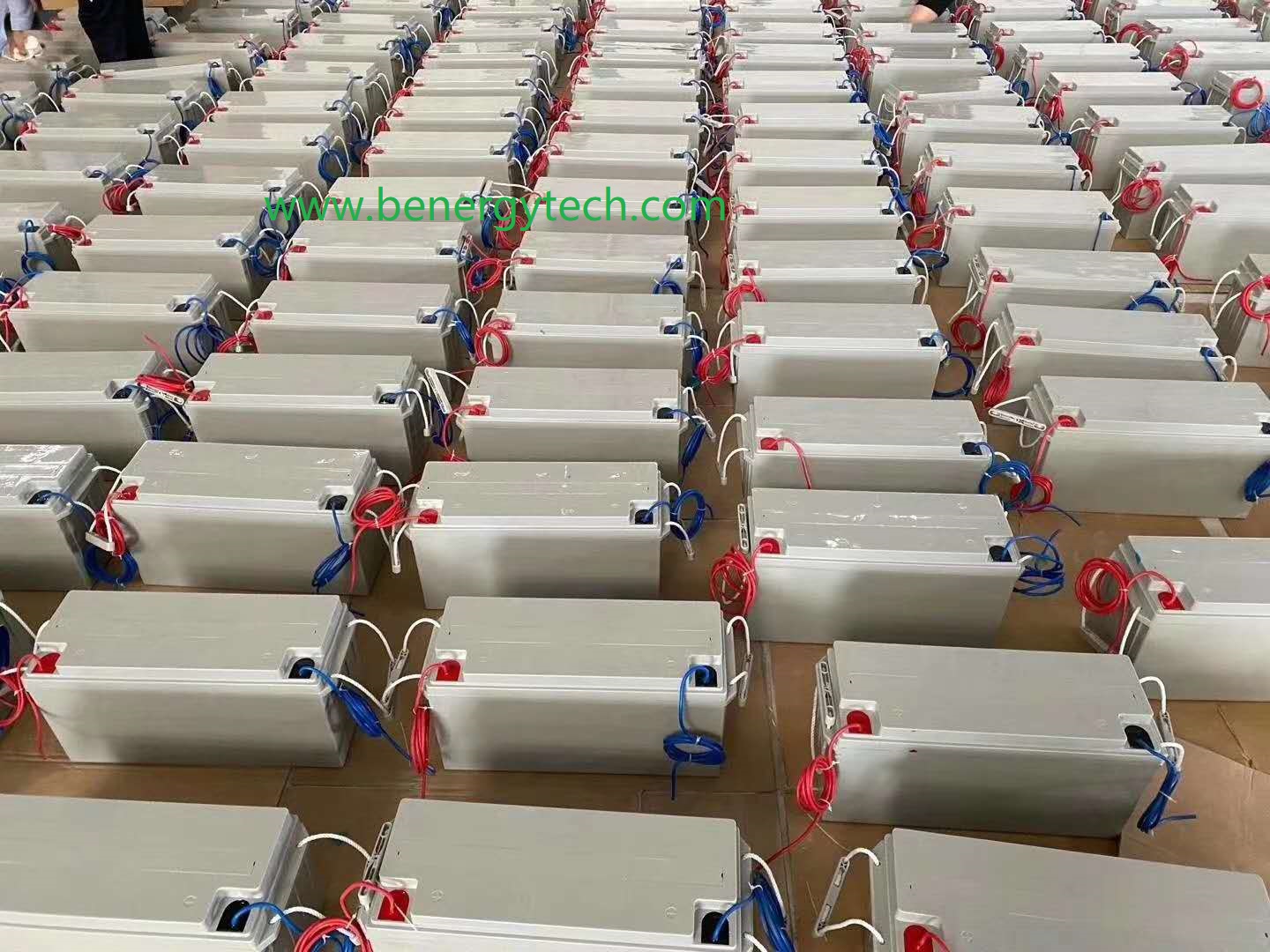 Литиевая батарея 150 Ач 19,02*6,69*9,45 дюйма - - Benergy 4