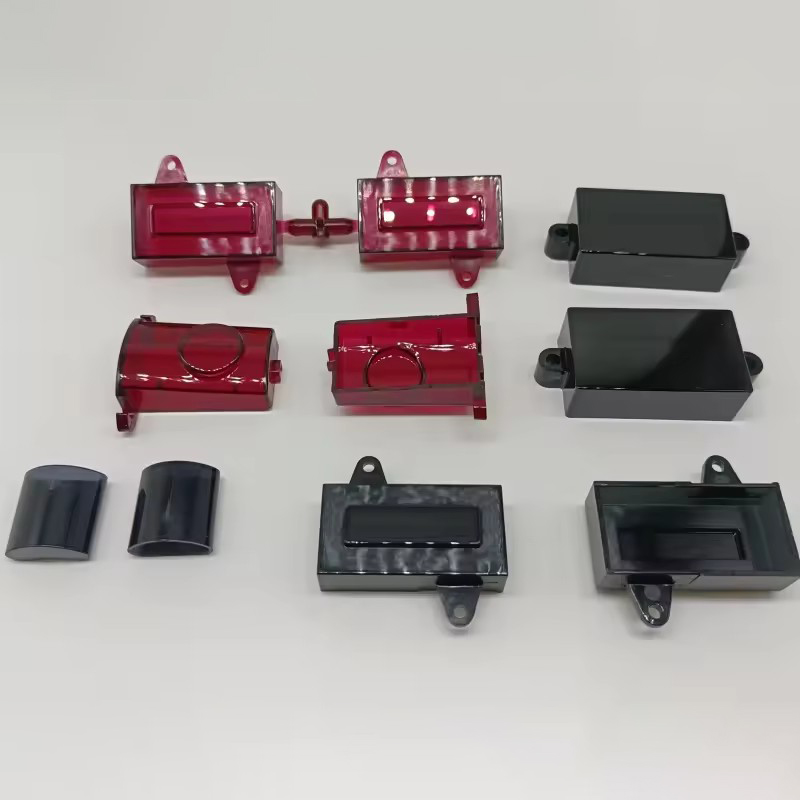 Fabricación de productos moldeados de plástico personalizados. 5