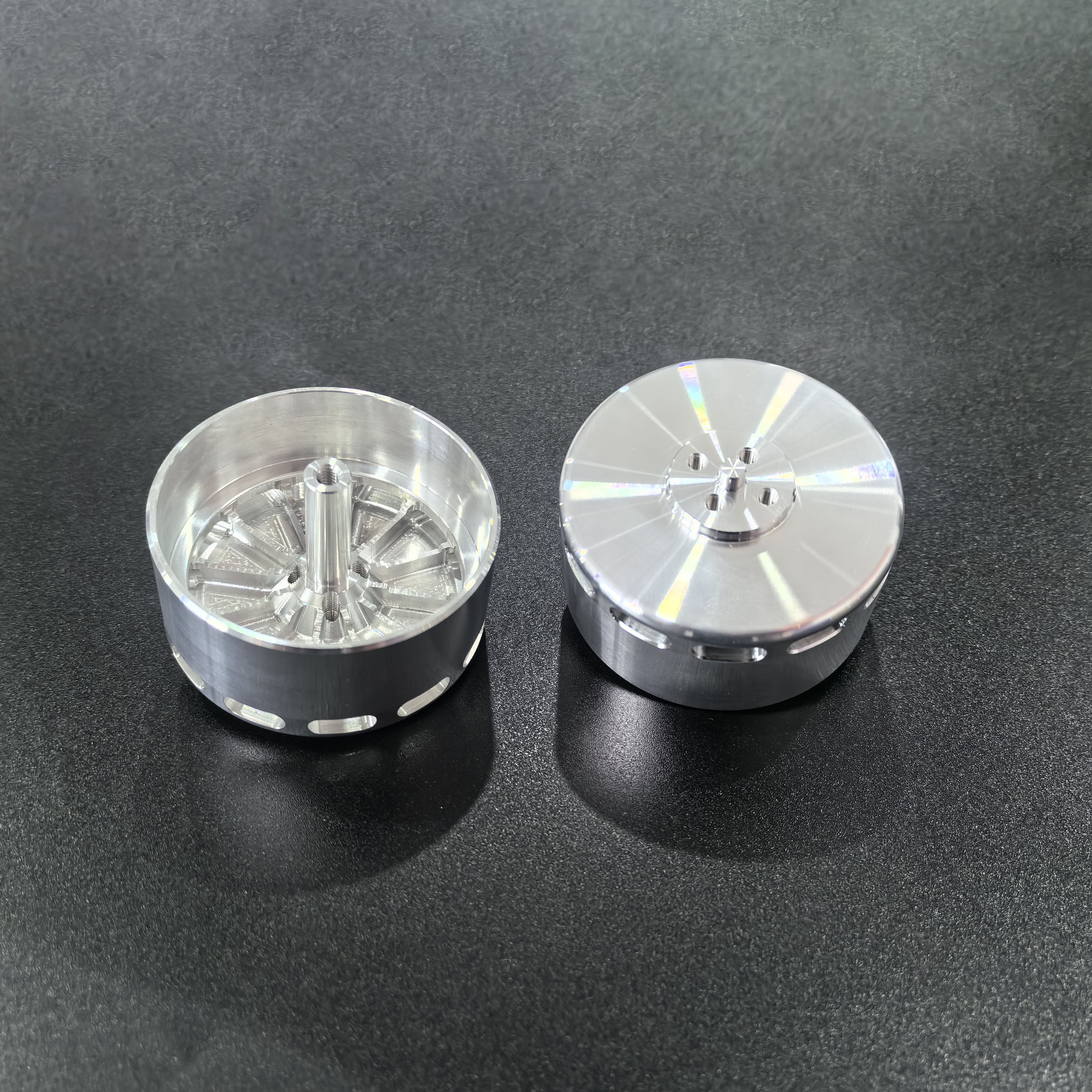 Servicios de mecanizado CNC: piezas de precisión de aluminio con pulido de espejo para la industria 1
