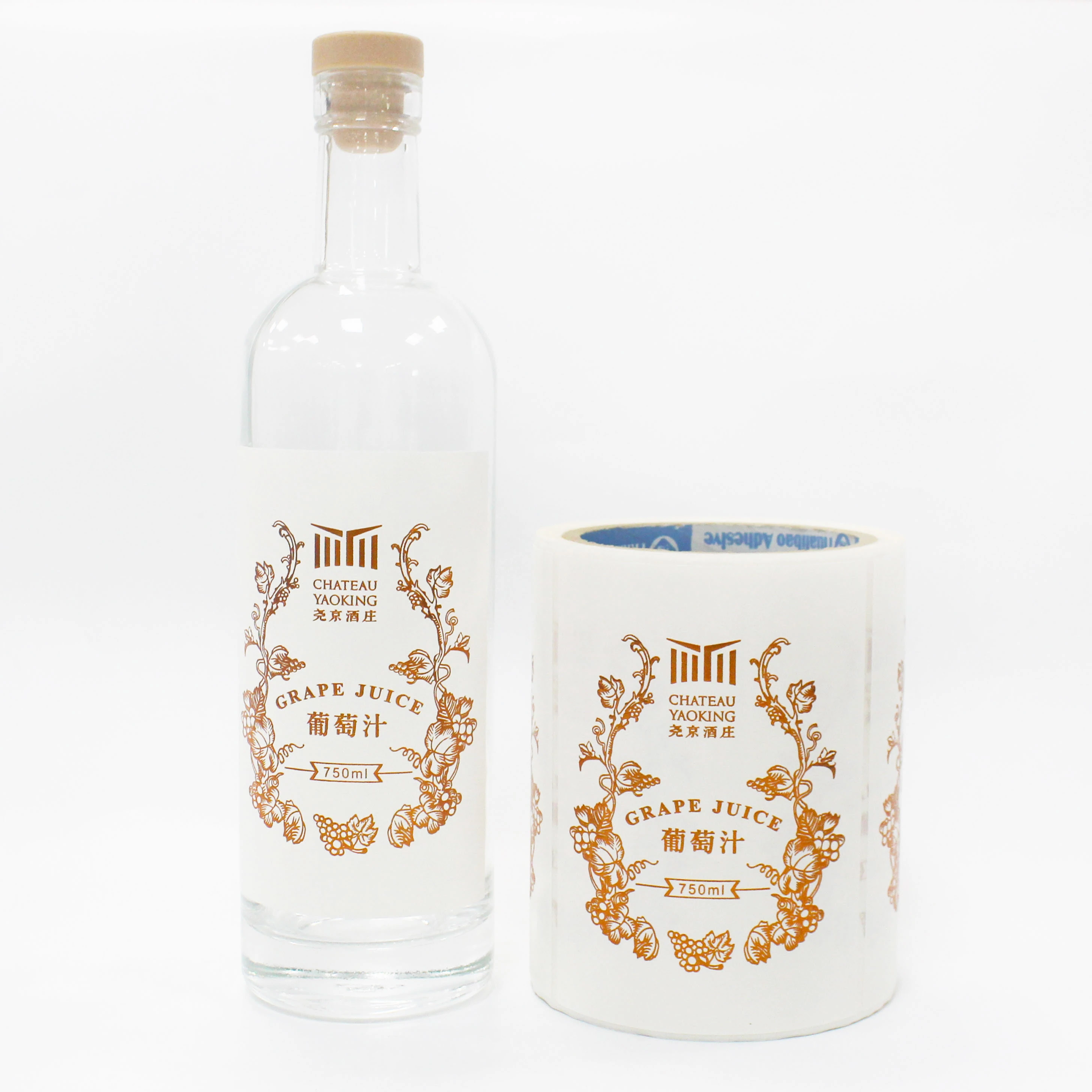 Étiquette de vin haut de gamme avec finition bronze doré et huile mate 1