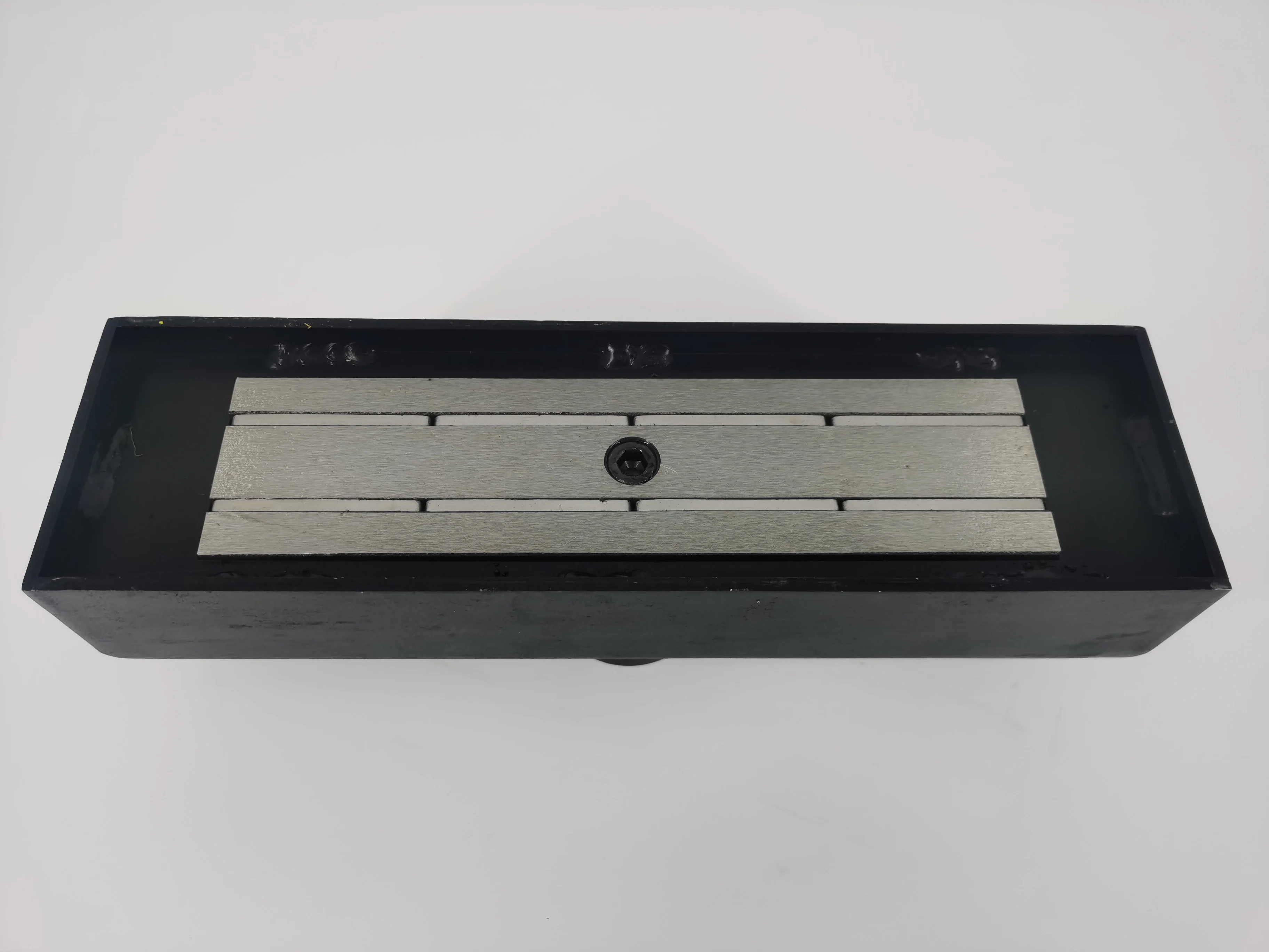 Precast Magnetic Shuttering Within 7 Days by SAIXIN 3