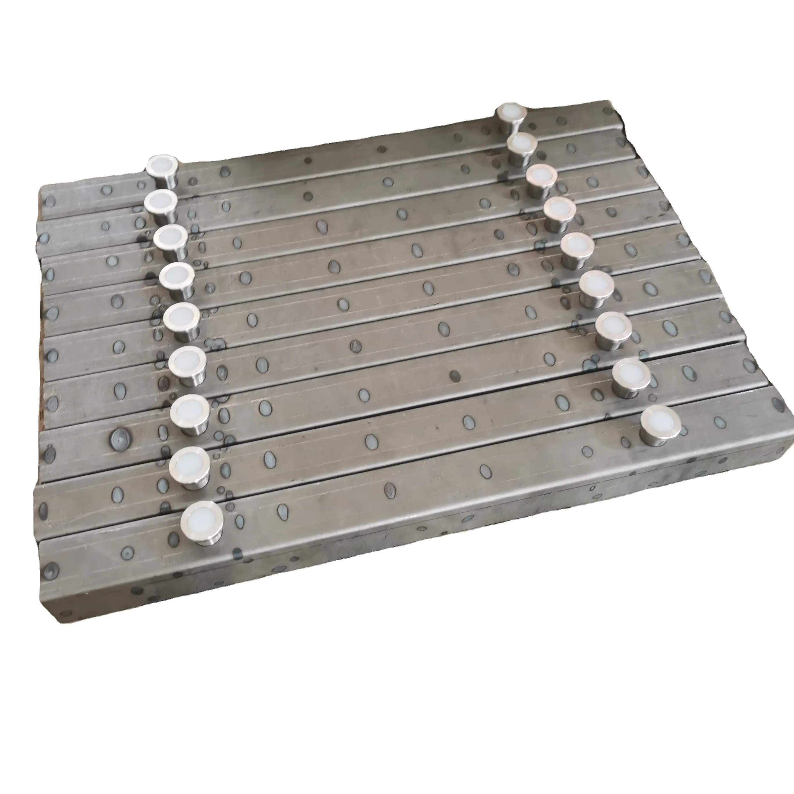 Concrete Permanent Formwork Magnets Steel+magnet by SAIXIN 1