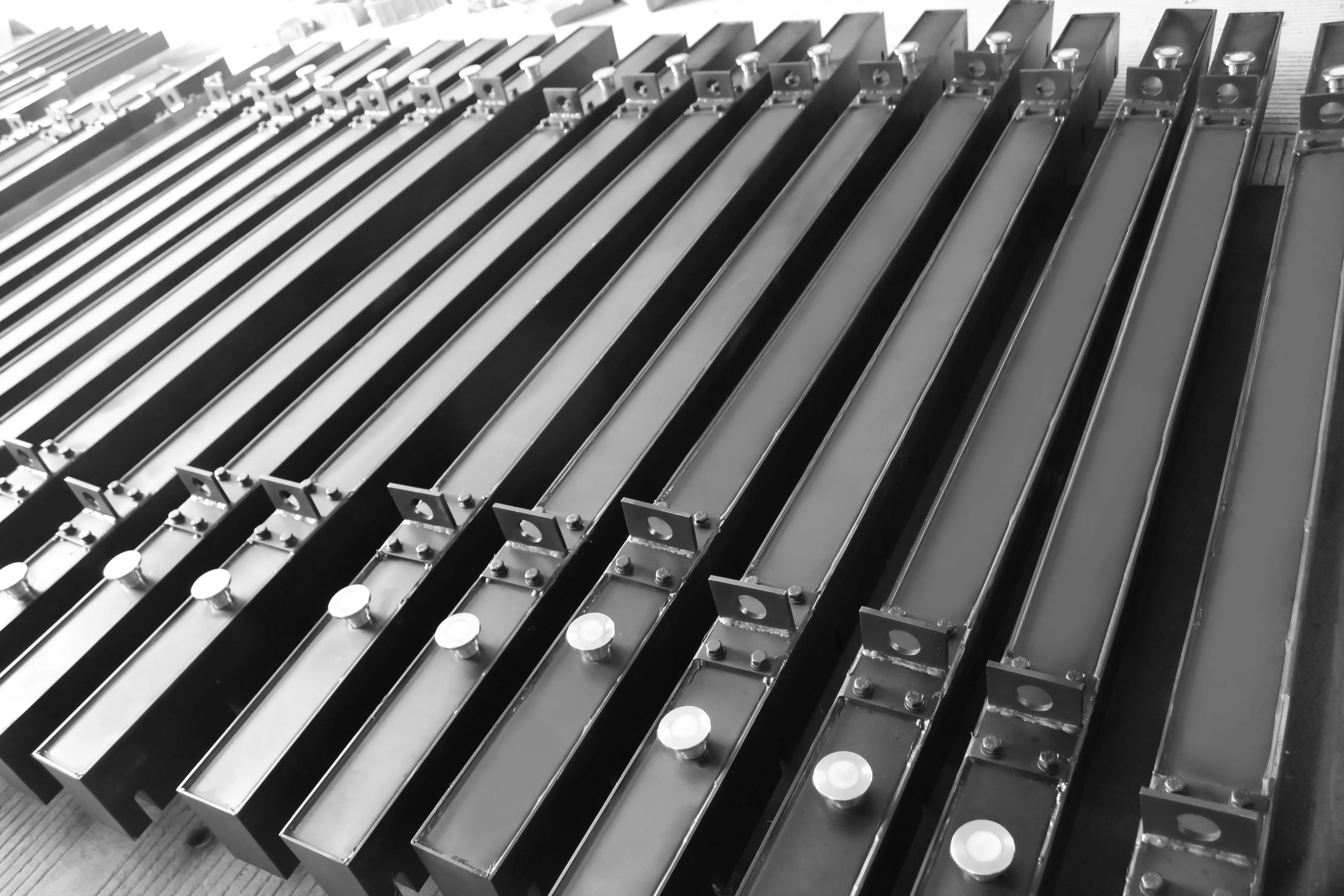 Magnetisches Schalungssystem für Betonfertigteile. Fertige Formen 5