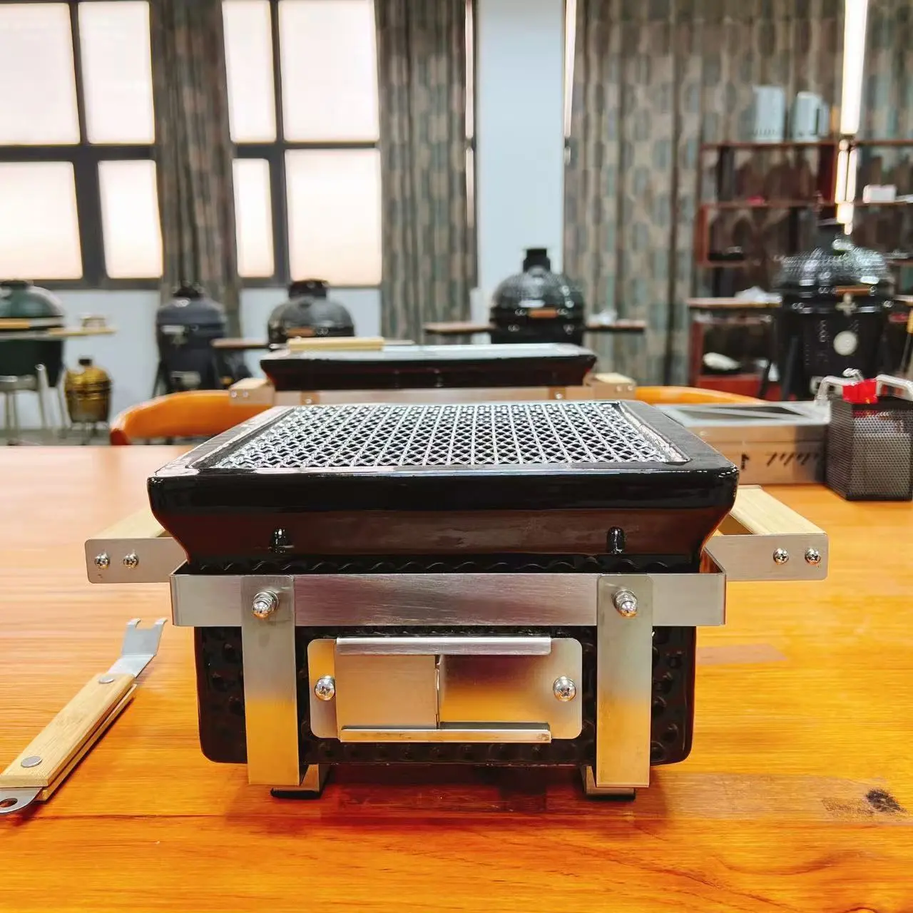 MCD nouveau mini barbecue portable carré en céramique petit barbecue japonais Kamado offres spéciales 1