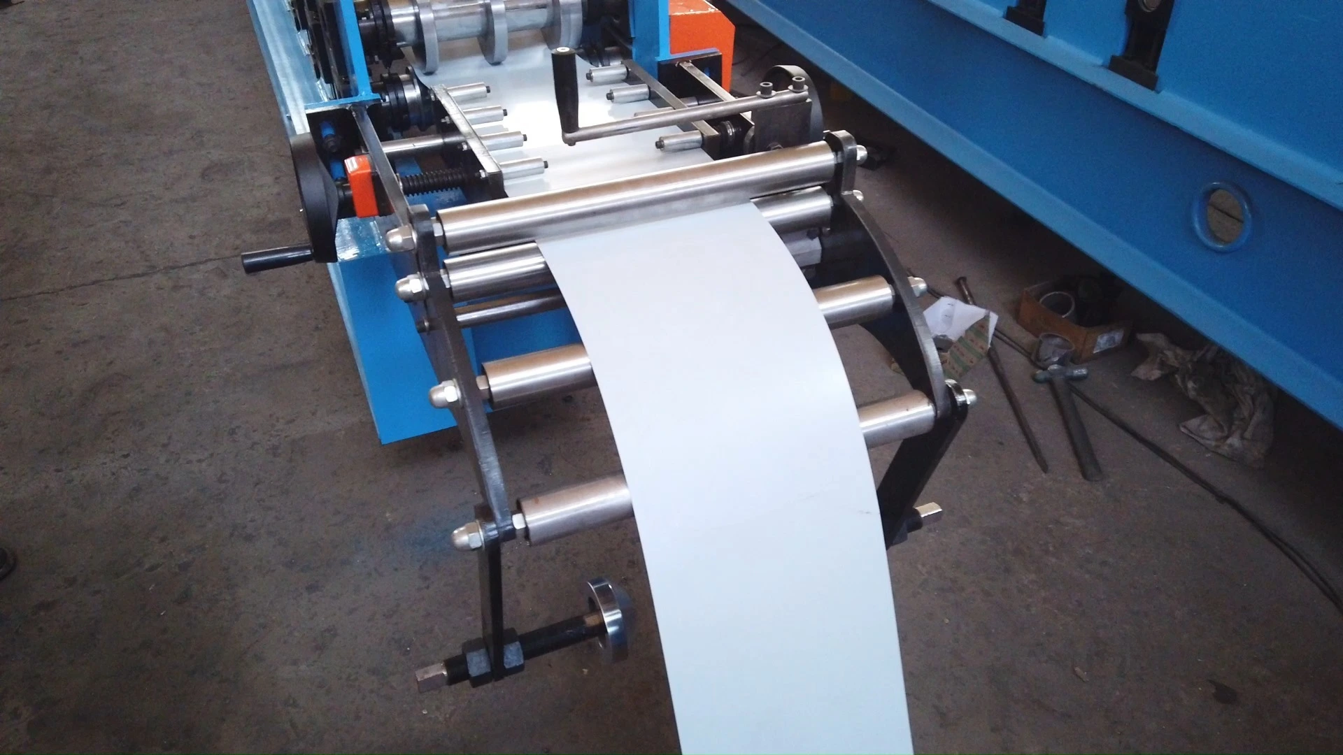 ridge cap roofing machine 1