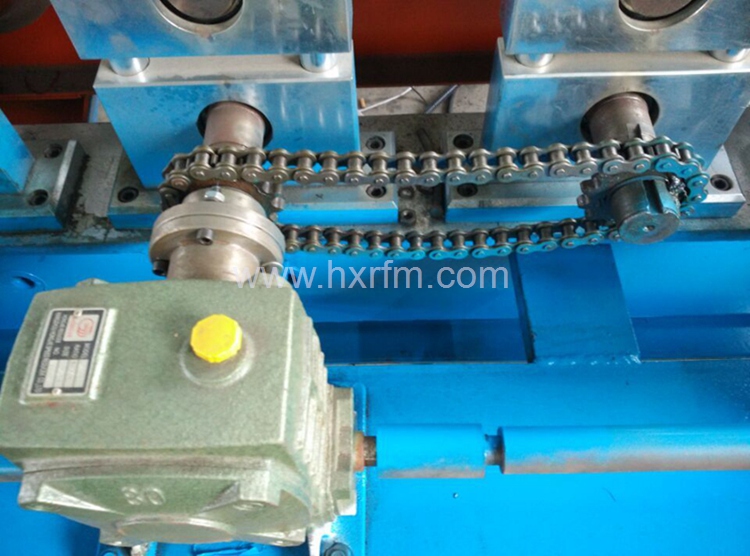 máquina de formación de rollo de cresta 4