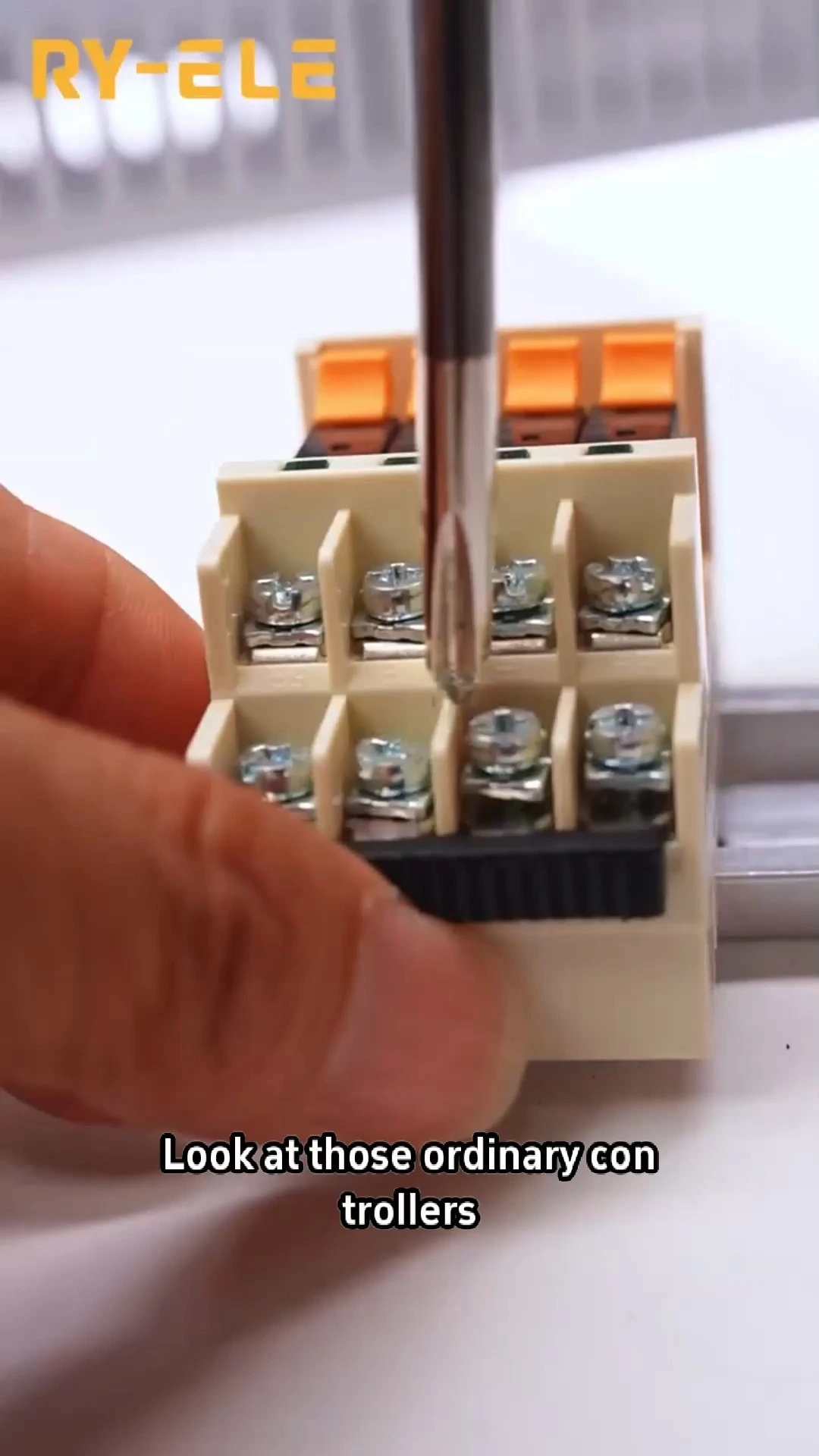 1A 250VAC/24VDC Plug Plug Plug Block Rymt-20-TXS RY-ELE 1