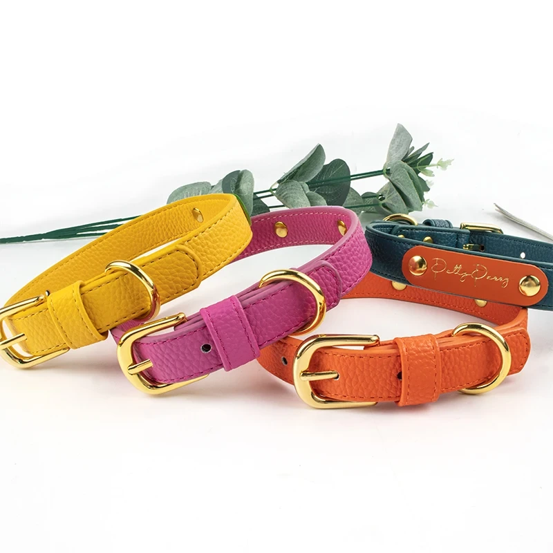 Hochwertiges, schlichtes Luxus-Hundehalsband aus PU-Leder, günstiges, doppelschichtiges Hundehalsband und Leinen-Set aus weichem Leder mit individuellem Logo 1
