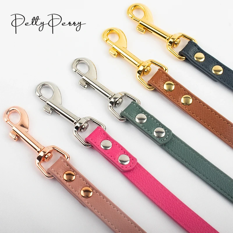 Großhandel benutzerdefinierte einfarbige Haustierzubehör Mode Luxus Leder Pu klassischer Druck Designer Hundehalsband Leine 1