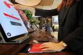 Hongzhou hotel self check in machine with card reader in hotel 4
