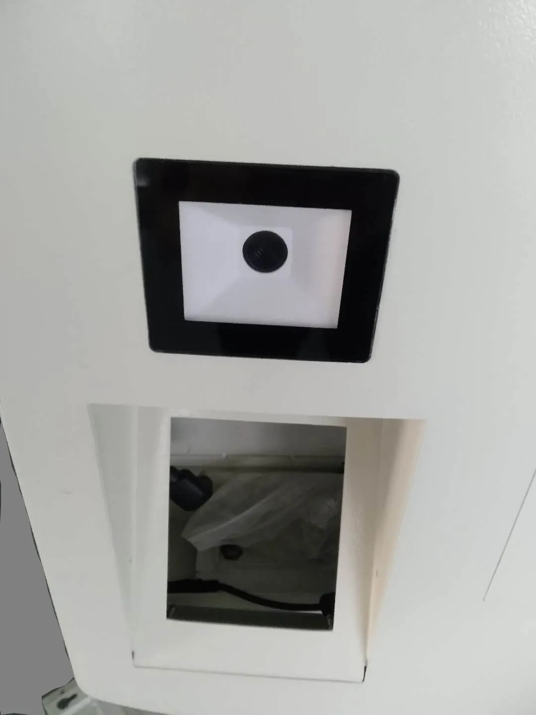 Custom Food Kiosk by Hongzhou Kiosk 4
