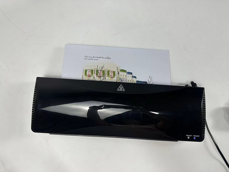 How to Properly Maintain Your Laminating Machine? 1