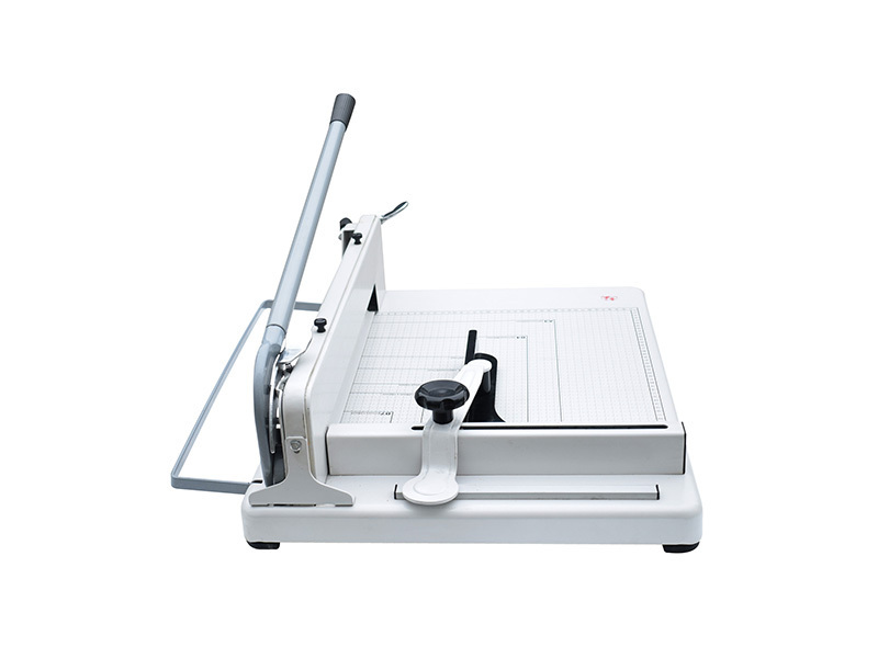 How to use document Cutter safely?  2